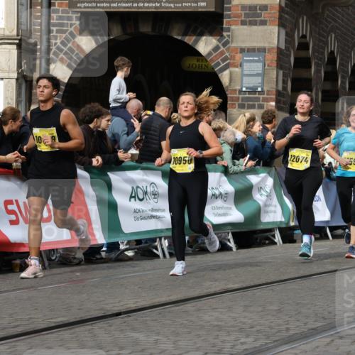 13.09.2026 - 21. swb-Marathon Bremen Strokosch-Dieckow http://msf.ph/oto/10378149 13.09.2026 11:03:47 Ziel 10092, 10187, 10237, 10309, 10420, 10724, 10902, 10904, 11211, 11411, 11598, 11655, 11746, 11773, 12068, 12184, 12185, 12611, 10152, 10357, 10403, 10429, 10607, 10659, 10720, 10726, 10912, 10918, 11149, 11319, 11325, 11451, 11470, 11471, 11511, 11618, 11967, 12140, 12260, 12392, 12433, 12504 meine-sportfotos.de