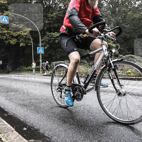 13.09.2026 - Stadtparktriathlon H.Heesch http://msf.ph/oto/10378162 13.09.2026 09:54:50 Radfahren 249, 253, 276, 334, 335 meine-sportfotos.de