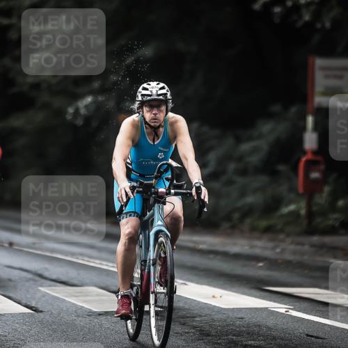 13.09.2026 - Stadtparktriathlon H.Heesch http://msf.ph/oto/10378171 13.09.2026 12:20:49 Radfahren 950, 953, 959, 999, 1017, 1076, 1081, 1108, 1118, 1242 meine-sportfotos.de