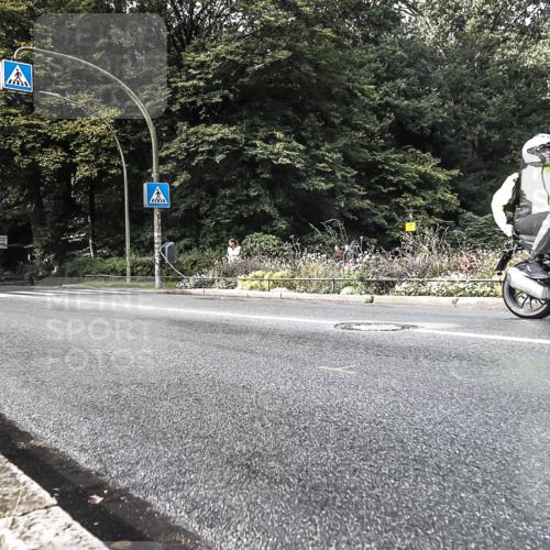 13.09.2026 - Stadtparktriathlon H.Heesch http://msf.ph/oto/10378197 13.09.2026 10:46:44 Radfahren 358, 392 meine-sportfotos.de