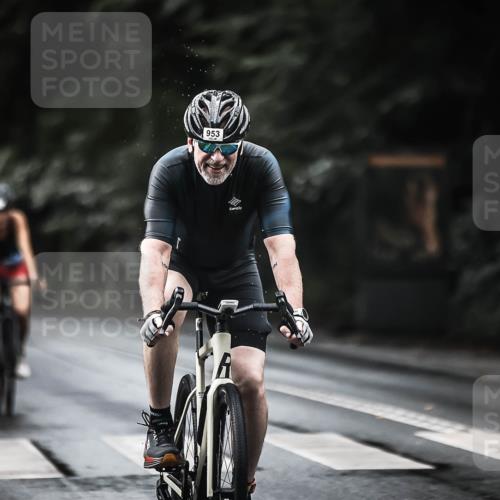 13.09.2026 - Stadtparktriathlon H.Heesch http://msf.ph/oto/10378202 13.09.2026 12:20:52 Radfahren 950, 953, 959, 986, 1017, 1076, 1081, 1108, 1118, 1151, 1242 meine-sportfotos.de