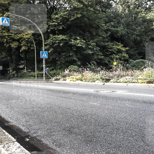 13.09.2026 - Stadtparktriathlon H.Heesch http://msf.ph/oto/10378204 13.09.2026 10:46:45 Radfahren 353, 358, 392, 410 meine-sportfotos.de