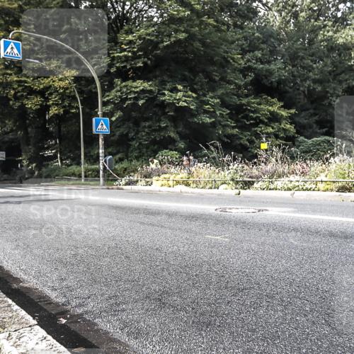13.09.2026 - Stadtparktriathlon H.Heesch http://msf.ph/oto/10378212 13.09.2026 10:46:46 Radfahren 353, 358, 392, 410 meine-sportfotos.de