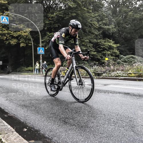 13.09.2026 - Stadtparktriathlon H.Heesch http://msf.ph/oto/10378241 13.09.2026 09:55:21 Radfahren 210, 281, 320, 338 meine-sportfotos.de