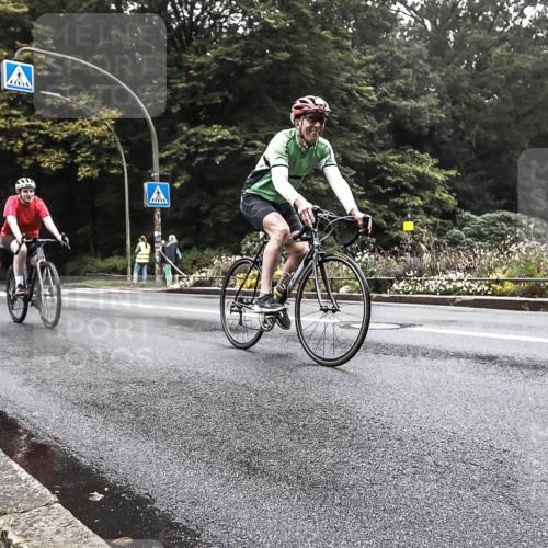13.09.2026 - Stadtparktriathlon H.Heesch http://msf.ph/oto/10378255 13.09.2026 09:55:26 Radfahren 281, 283, 297, 327 meine-sportfotos.de