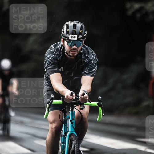 13.09.2026 - Stadtparktriathlon H.Heesch http://msf.ph/oto/10378256 13.09.2026 12:20:56 Radfahren 950, 953, 959, 979, 986, 1017, 1076, 1080, 1105, 1118, 1151 meine-sportfotos.de
