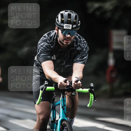 13.09.2026 - Stadtparktriathlon H.Heesch http://msf.ph/oto/10378259 13.09.2026 12:20:56 Radfahren 950, 953, 959, 979, 986, 1017, 1076, 1080, 1105, 1118, 1151 meine-sportfotos.de