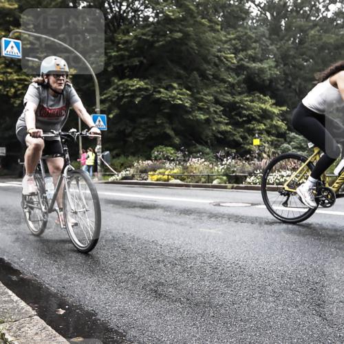 13.09.2026 - Stadtparktriathlon H.Heesch http://msf.ph/oto/10378275 13.09.2026 09:55:41 Radfahren 221, 319 meine-sportfotos.de