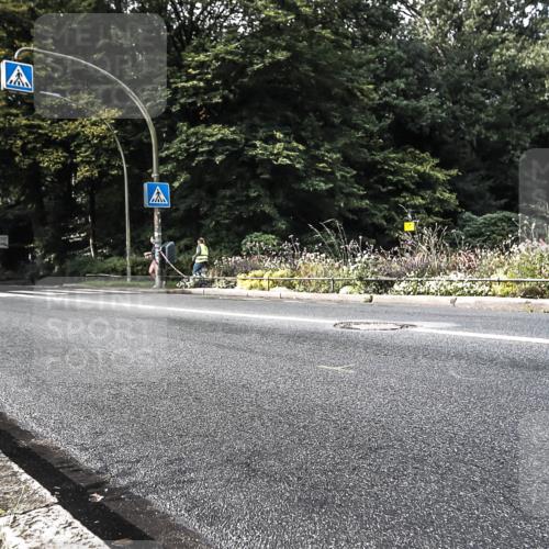 13.09.2026 - Stadtparktriathlon H.Heesch http://msf.ph/oto/10378295 13.09.2026 10:46:50 Radfahren 353, 358, 382, 392, 410 meine-sportfotos.de