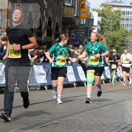 13.09.2026 - 21. swb-Marathon Bremen Strokosch-Dieckow http://msf.ph/oto/10378297 13.09.2026 11:03:48 Ziel 10092, 10187, 10237, 10309, 10420, 10724, 10902, 10904, 11211, 11411, 11598, 11655, 11746, 11773, 12068, 12184, 12185, 12611, 10152, 10357, 10403, 10429, 10607, 10659, 10720, 10726, 10912, 10913, 10918, 11149, 11319, 11325, 11451, 11470, 11471, 11511, 11618, 11967, 12140, 12260, 12392, 12433, 12504 meine-sportfotos.de