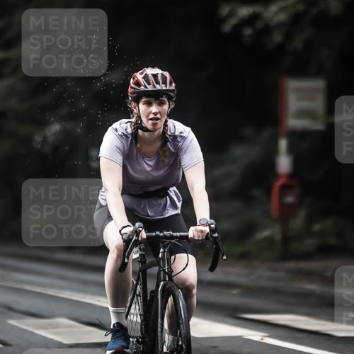 13.09.2026 - Stadtparktriathlon H.Heesch http://msf.ph/oto/10378314 13.09.2026 12:20:59 Radfahren 950, 979, 986, 1015, 1080, 1105, 1118, 1151 meine-sportfotos.de