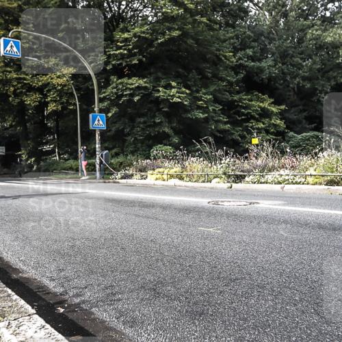 13.09.2026 - Stadtparktriathlon H.Heesch http://msf.ph/oto/10378323 13.09.2026 10:46:53 Radfahren 382, 394 meine-sportfotos.de