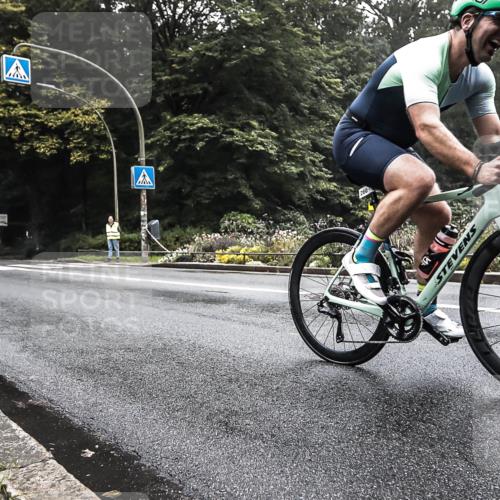13.09.2026 - Stadtparktriathlon H.Heesch http://msf.ph/oto/10378346 13.09.2026 09:57:01 Radfahren 260 meine-sportfotos.de