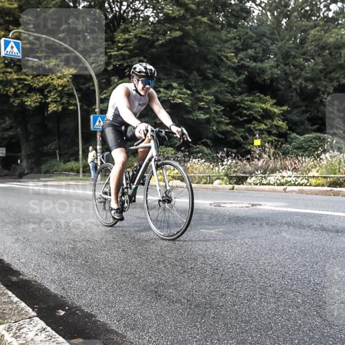13.09.2026 - Stadtparktriathlon H.Heesch http://msf.ph/oto/10378383 13.09.2026 10:47:08 Radfahren 430, 473, 520 meine-sportfotos.de