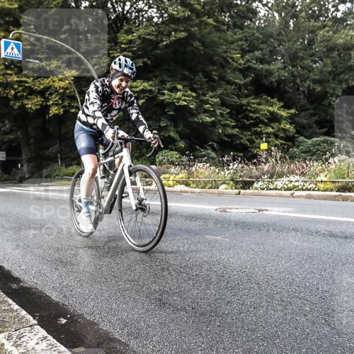 13.09.2026 - Stadtparktriathlon H.Heesch http://msf.ph/oto/10378398 13.09.2026 10:47:15 Radfahren 376, 472 meine-sportfotos.de