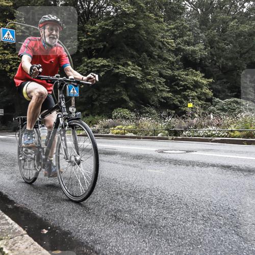 13.09.2026 - Stadtparktriathlon H.Heesch http://msf.ph/oto/10378406 13.09.2026 09:58:26 Radfahren 214, 225, 238, 258, 269, 311, 333 meine-sportfotos.de