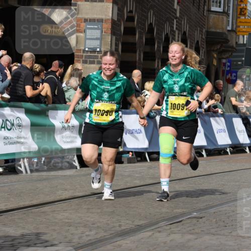 13.09.2026 - 21. swb-Marathon Bremen Strokosch-Dieckow http://msf.ph/oto/10378414 13.09.2026 11:03:50 Ziel 10092, 10187, 10309, 10327, 10420, 10569, 10902, 10904, 10950, 11211, 11411, 11595, 11598, 11655, 11746, 11773, 12074, 12184, 12185, 12611, 10152, 10403, 10607, 10659, 10720, 10726, 10912, 10913, 10918, 11149, 11318, 11319, 11325, 11451, 11470, 11471, 11511, 11618, 11909, 11967, 12140, 12260, 12392, 12433, 12504 meine-sportfotos.de