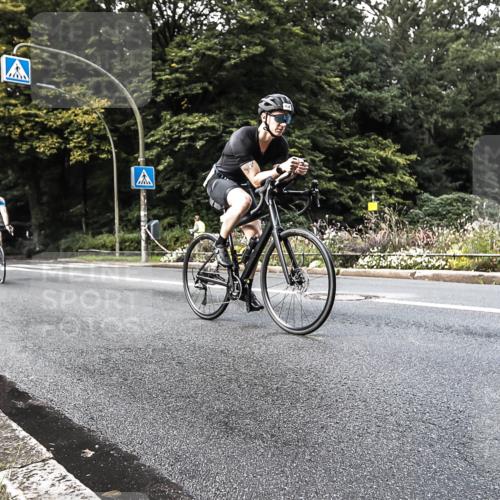 13.09.2026 - Stadtparktriathlon H.Heesch http://msf.ph/oto/10378423 13.09.2026 10:47:40 Radfahren 470, 489, 493, 498, 561 meine-sportfotos.de