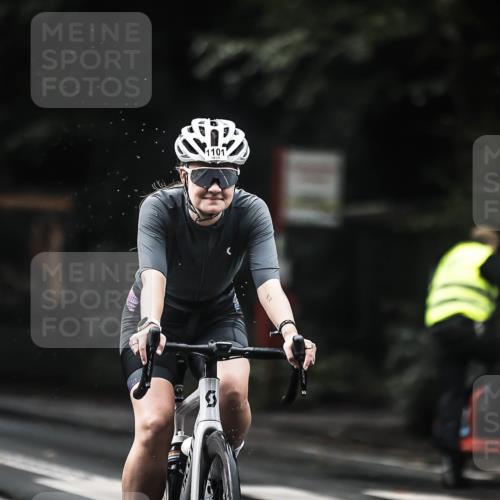 13.09.2026 - Stadtparktriathlon H.Heesch http://msf.ph/oto/10378429 13.09.2026 12:21:18 Radfahren 998, 1101, 1133 meine-sportfotos.de