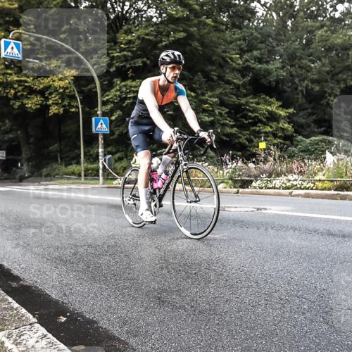 13.09.2026 - Stadtparktriathlon H.Heesch http://msf.ph/oto/10378430 13.09.2026 10:47:40 Radfahren 470, 489, 493, 498, 561 meine-sportfotos.de
