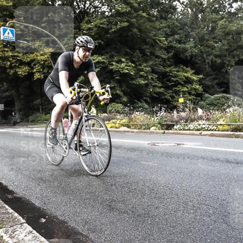 13.09.2026 - Stadtparktriathlon H.Heesch http://msf.ph/oto/10378438 13.09.2026 10:47:42 Radfahren 415, 493, 498, 506, 561 meine-sportfotos.de
