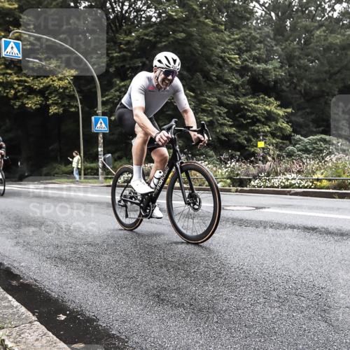 13.09.2026 - Stadtparktriathlon H.Heesch http://msf.ph/oto/10378439 13.09.2026 09:58:33 Radfahren 213, 239, 262, 264, 300, 306, 314, 322 meine-sportfotos.de