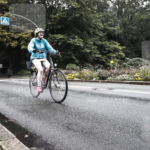 13.09.2026 - Stadtparktriathlon H.Heesch http://msf.ph/oto/10378467 13.09.2026 09:58:52 Radfahren 285, 343 meine-sportfotos.de