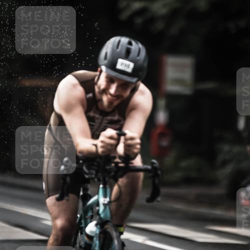 13.09.2026 - Stadtparktriathlon H.Heesch http://msf.ph/oto/10378471 13.09.2026 12:21:20 Radfahren 998, 1101, 1133, 1154 meine-sportfotos.de