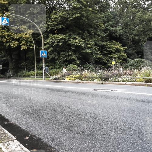 13.09.2026 - Stadtparktriathlon H.Heesch http://msf.ph/oto/10378473 13.09.2026 10:47:55 Radfahren 378, 428, 462 meine-sportfotos.de
