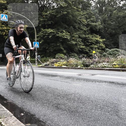 13.09.2026 - Stadtparktriathlon H.Heesch http://msf.ph/oto/10378482 13.09.2026 09:59:00 Radfahren 217, 292 meine-sportfotos.de