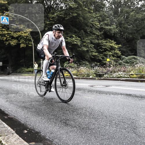 13.09.2026 - Stadtparktriathlon H.Heesch http://msf.ph/oto/10378490 13.09.2026 09:59:09 Radfahren 220, 234, 293, 339 meine-sportfotos.de