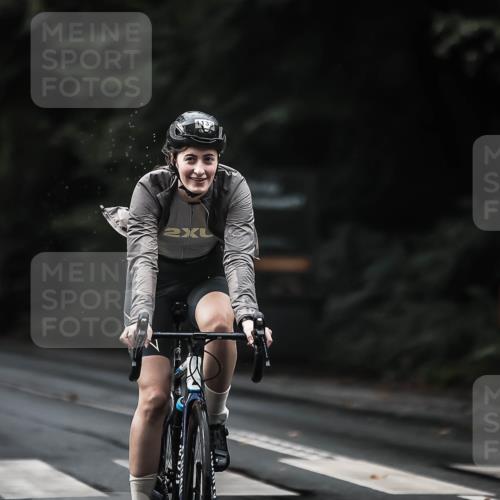 13.09.2026 - Stadtparktriathlon H.Heesch http://msf.ph/oto/10378492 13.09.2026 12:21:24 Radfahren 996, 998, 1101, 1109, 1133, 1154, 1179 meine-sportfotos.de