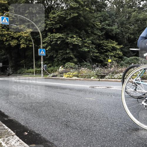 13.09.2026 - Stadtparktriathlon H.Heesch http://msf.ph/oto/10378497 13.09.2026 10:48:04 Radfahren 413, 522, 546, 547 meine-sportfotos.de