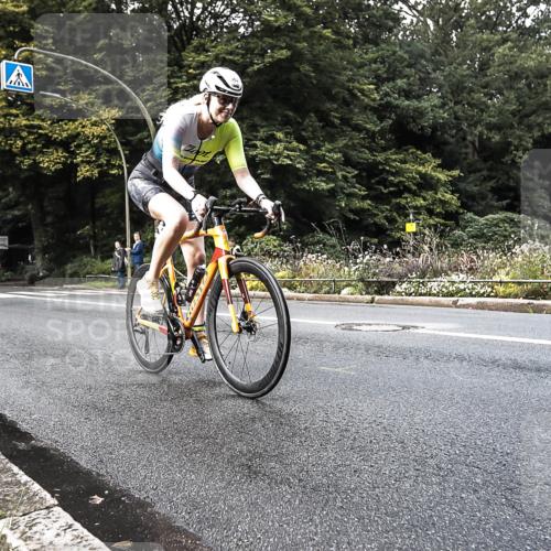 13.09.2026 - Stadtparktriathlon H.Heesch http://msf.ph/oto/10378514 13.09.2026 10:48:27 Radfahren 362, 390, 531, 538 meine-sportfotos.de