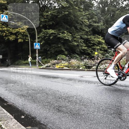 13.09.2026 - Stadtparktriathlon H.Heesch http://msf.ph/oto/10378537 13.09.2026 09:59:47 Radfahren 304 meine-sportfotos.de