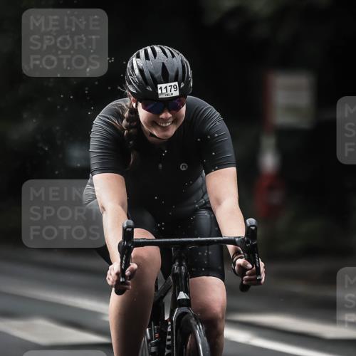 13.09.2026 - Stadtparktriathlon H.Heesch http://msf.ph/oto/10378568 13.09.2026 12:21:28 Radfahren 975, 996, 1109, 1133, 1154, 1179 meine-sportfotos.de