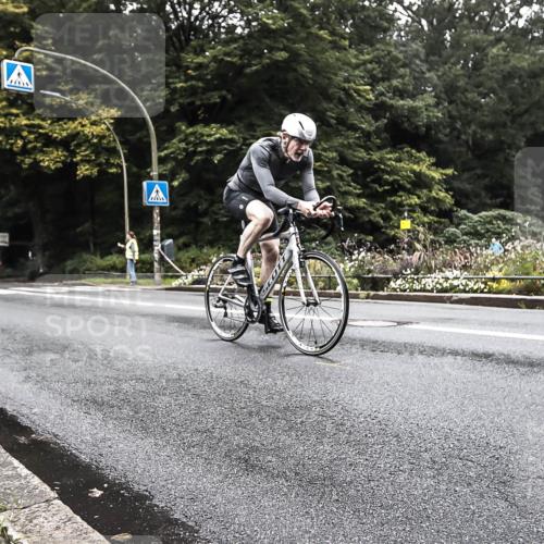 13.09.2026 - Stadtparktriathlon H.Heesch http://msf.ph/oto/10378590 13.09.2026 10:01:07 Radfahren 224, 228, 232, 241 meine-sportfotos.de
