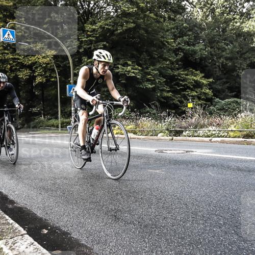 13.09.2026 - Stadtparktriathlon H.Heesch http://msf.ph/oto/10378627 13.09.2026 10:49:33 Radfahren 496, 503, 560 meine-sportfotos.de