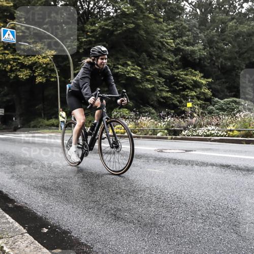 13.09.2026 - Stadtparktriathlon H.Heesch http://msf.ph/oto/10378637 13.09.2026 10:01:36 Radfahren 216, 233, 296 meine-sportfotos.de