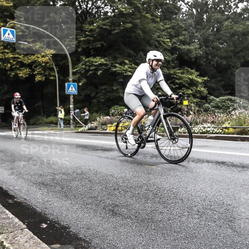 13.09.2026 - Stadtparktriathlon H.Heesch http://msf.ph/oto/10378646 13.09.2026 10:01:53 Radfahren 251, 308, 324 meine-sportfotos.de