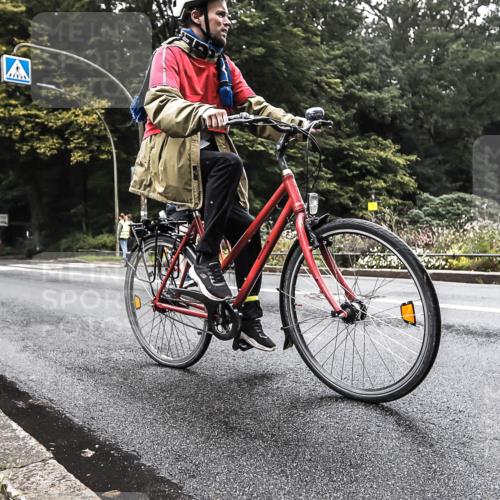 13.09.2026 - Stadtparktriathlon H.Heesch http://msf.ph/oto/10378665 13.09.2026 10:01:55 Radfahren 218, 251, 275, 308, 323 meine-sportfotos.de