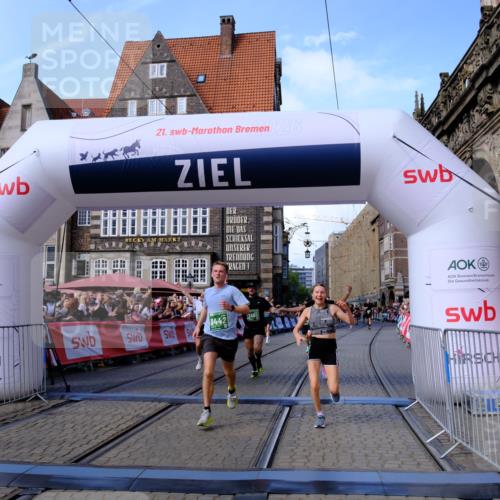 13.09.2026 - 21. swb-Marathon Bremen Tim E. http://msf.ph/oto/10378669 13.09.2026 13:13:55 Ziel 779, 2401, 2767, 2882, 3413, 6407, 7493, 7707, 8477, 8568, 8840, 8963, 9442, 9884, 13099 meine-sportfotos.de
