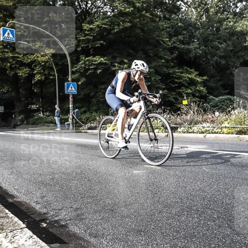 13.09.2026 - Stadtparktriathlon H.Heesch http://msf.ph/oto/10378680 13.09.2026 10:49:37 Radfahren 409, 496, 503, 560 meine-sportfotos.de
