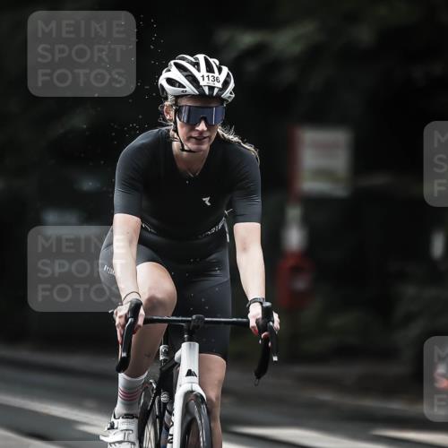 13.09.2026 - Stadtparktriathlon H.Heesch http://msf.ph/oto/10378692 13.09.2026 12:21:42 Radfahren 1009, 1066, 1136 meine-sportfotos.de