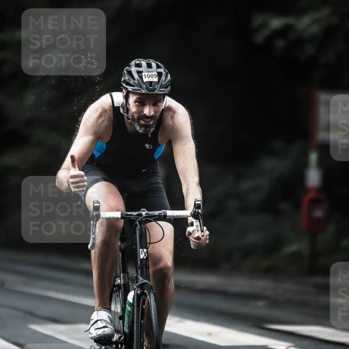13.09.2026 - Stadtparktriathlon H.Heesch http://msf.ph/oto/10378720 13.09.2026 12:21:45 Radfahren 1009, 1070, 1136 meine-sportfotos.de