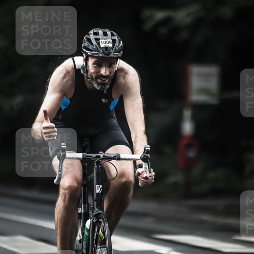 13.09.2026 - Stadtparktriathlon H.Heesch http://msf.ph/oto/10378726 13.09.2026 12:21:45 Radfahren 1009, 1070, 1136 meine-sportfotos.de