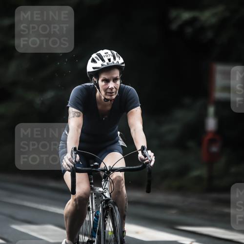 13.09.2026 - Stadtparktriathlon H.Heesch http://msf.ph/oto/10378746 13.09.2026 12:21:51 Radfahren 1009, 1070 meine-sportfotos.de