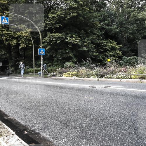 13.09.2026 - Stadtparktriathlon H.Heesch http://msf.ph/oto/10378752 13.09.2026 10:49:44 Radfahren 442, 461, 554 meine-sportfotos.de
