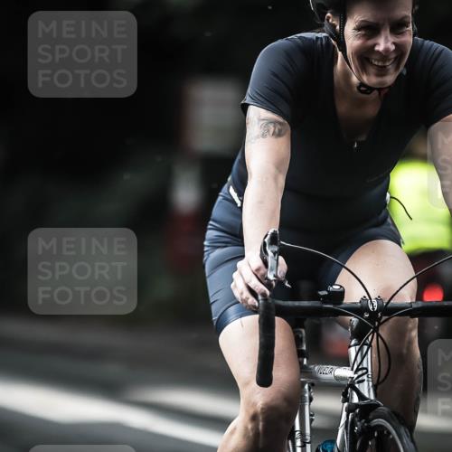13.09.2026 - Stadtparktriathlon H.Heesch http://msf.ph/oto/10378772 13.09.2026 12:21:51 Radfahren 1009, 1070 meine-sportfotos.de