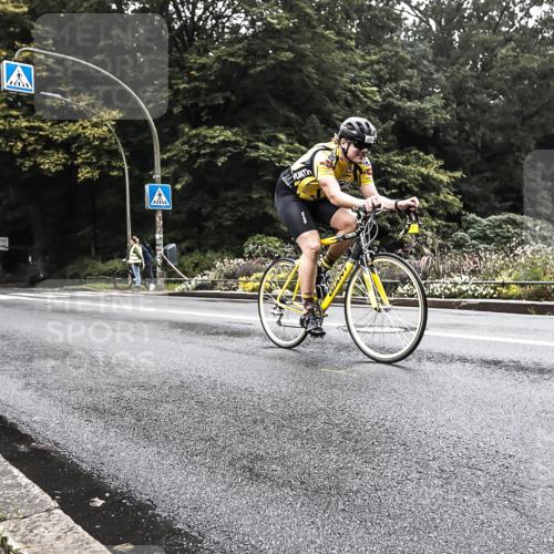 13.09.2026 - Stadtparktriathlon H.Heesch http://msf.ph/oto/10378777 13.09.2026 10:02:35 Radfahren 211, 263, 313, 340 meine-sportfotos.de